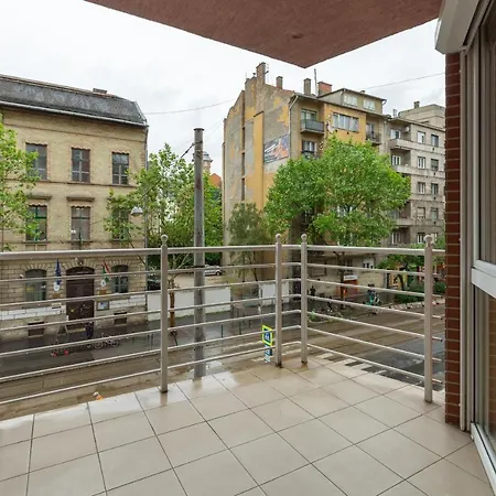 M36 Mester Apartment *