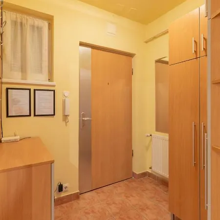 M36 Mester Apartment *